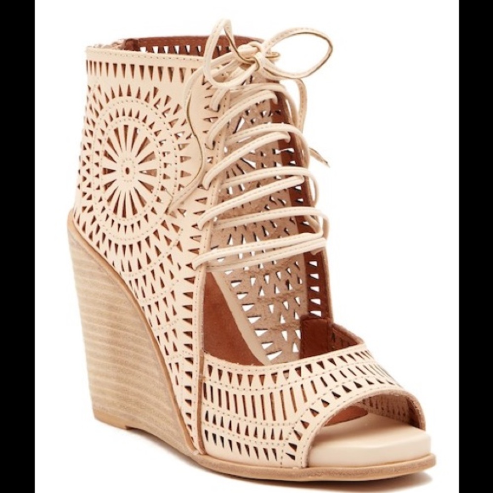 Jeffrey Campbell Rayo